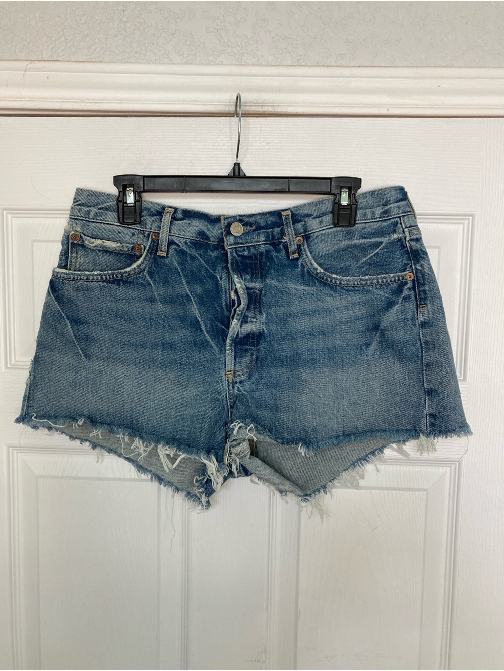 Agolde Distressed High-Rise Denim Cutoff Shorts - Faded Blue Sz.30 Parker jean